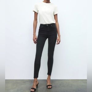 NWT Zara Black Skinny Jeans